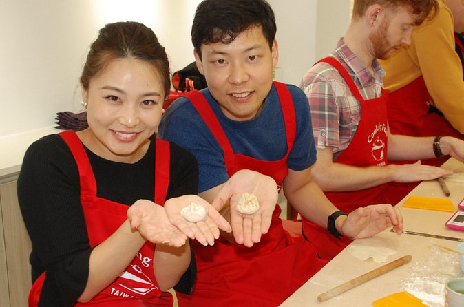 Xiao long bao, Pork thick soup, Bubble milk tea. (Taiwan Cooking Class)-B - Pork thick soup: comfort food with Taiwanese ingredient logic
