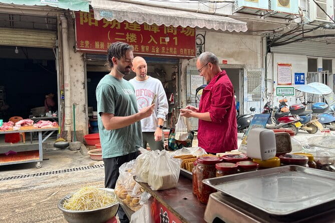 Yangshuo Cooking Class with Market Trip - The market trip: learning to pick ingredients like locals