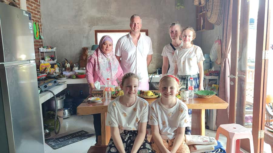 Yogyakarta: Cooking Class with Market Visit and Hotel Pickup - Fresh market visit: how ingredient picking changes your cooking