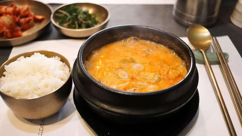 You're Invited to Our Home in Seoul: The Only Cooking Class! - The Han River walk: your optional free bonus hour