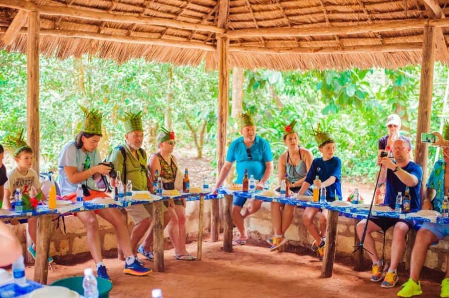 Zanzibar: Walking Spice Farm with Local Cooking Class - The Plates You’ll Eat: Swahili-Style Flavors and Fruit Tastings